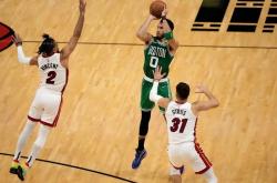 开云体育入口-凯尔特人不敌奇才，泰勒-赖斯表现出色砍下大号三双