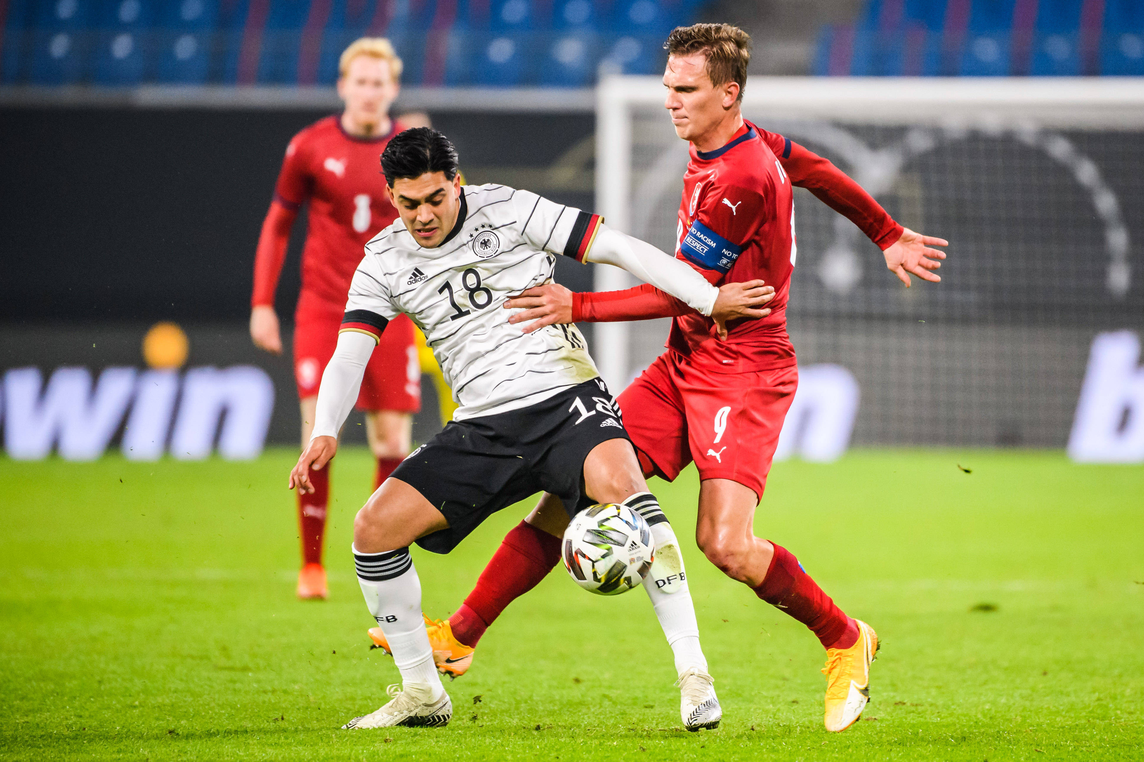 丹麦队在比赛中取得了一场令人印象深刻的胜利的简单介绍 丹麦队在比赛中取得了一场令人印象深刻的胜利的简单介绍