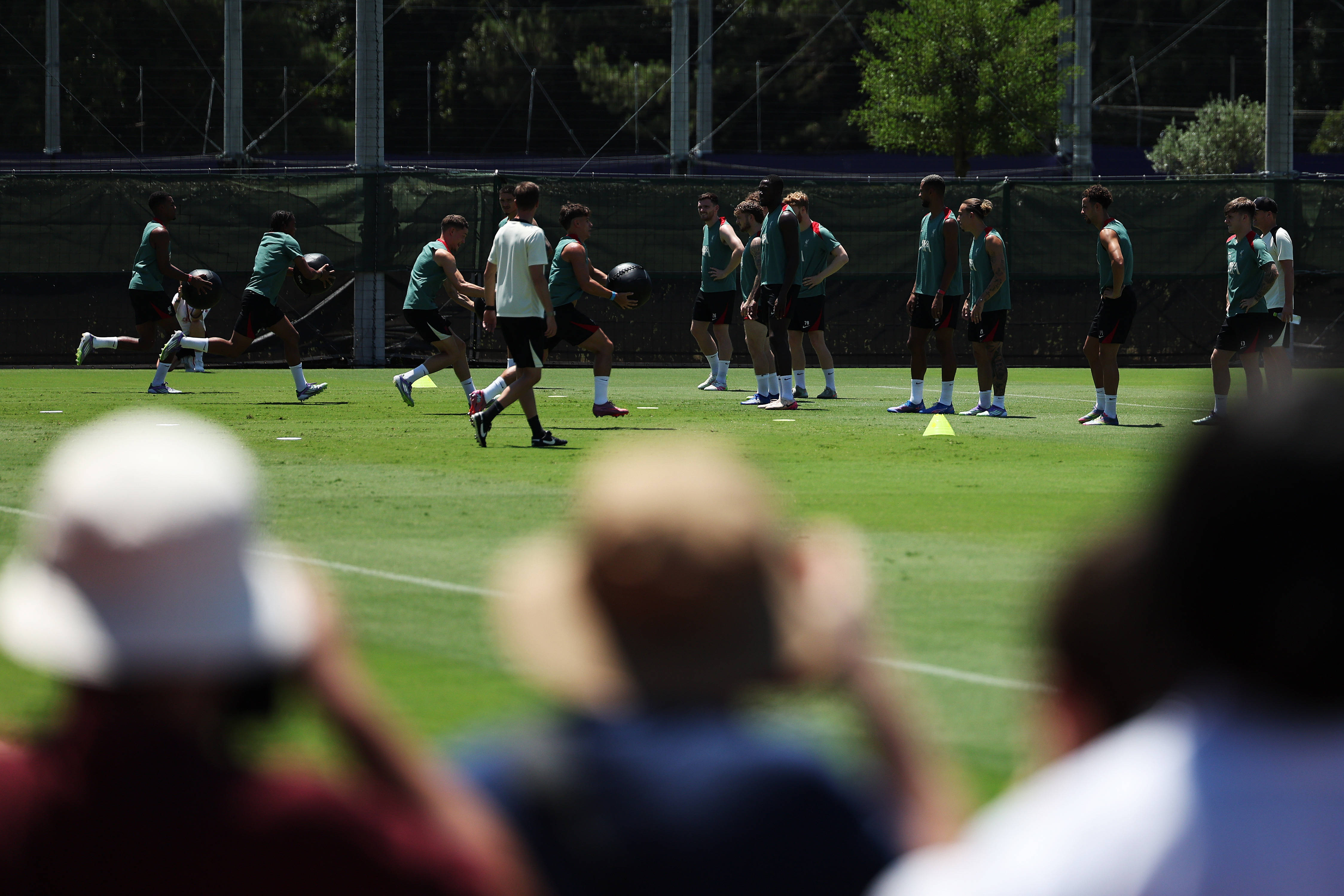 利物浦球员个人技术出众，助球队获胜的简单介绍