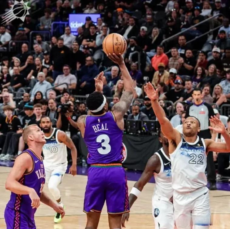 太阳主场负于爵士,保罗砍下31分 太阳主场负于爵士,保罗砍下31分