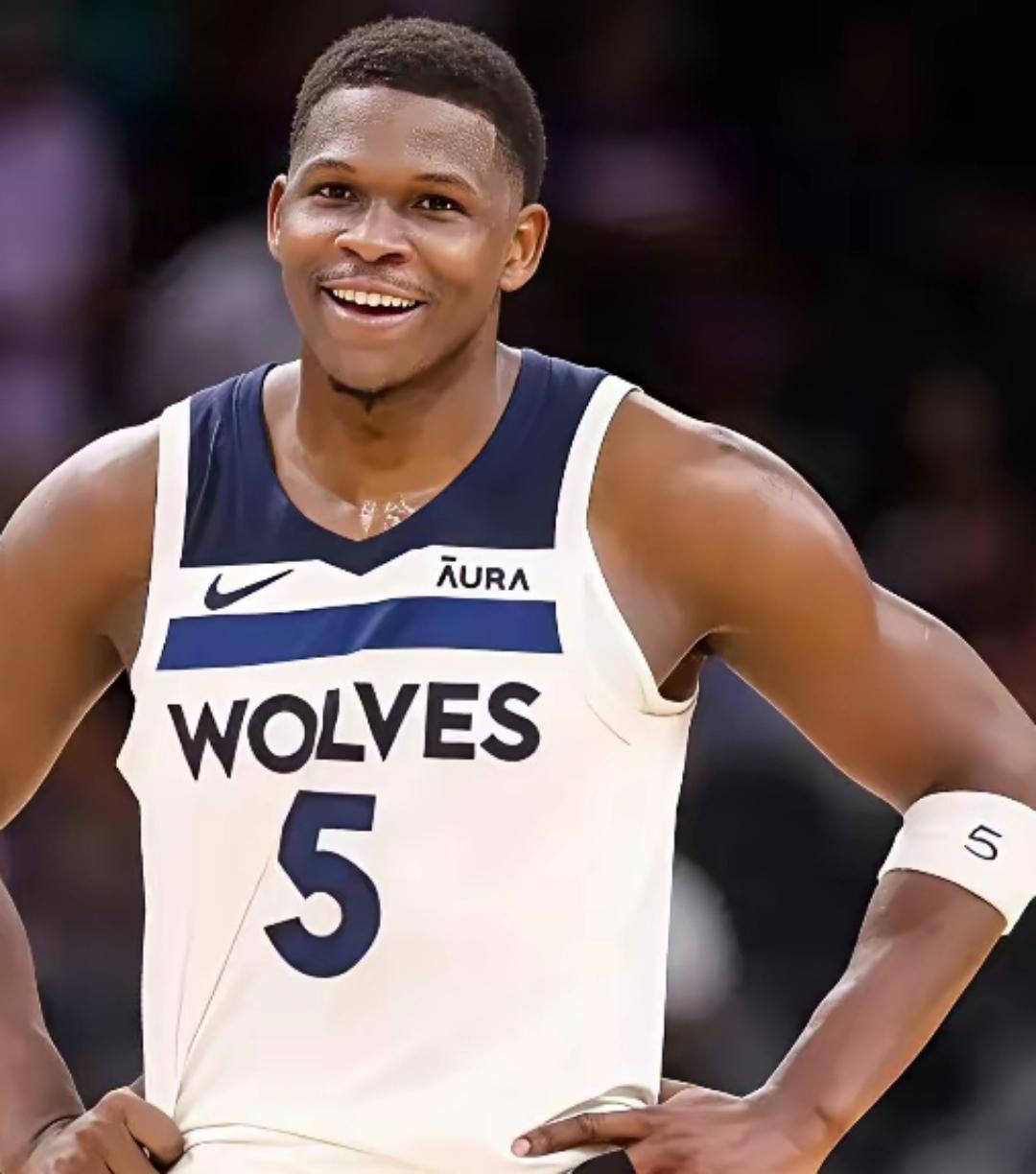 森林狼主帅莫里斯舍身保护球员,备受赞誉的简单介绍 森林狼主帅莫里斯舍身保护球员,备受赞誉的简单介绍