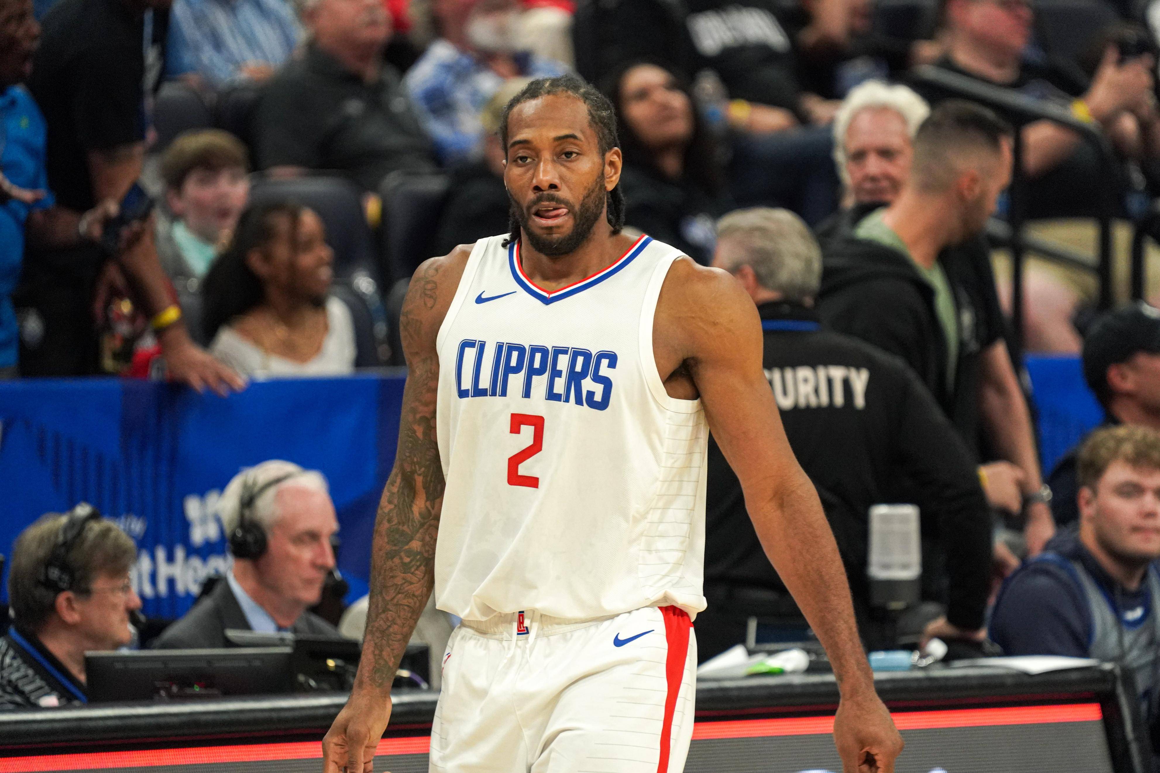 黄蜂逆转快船，喜获胜利的简单介绍