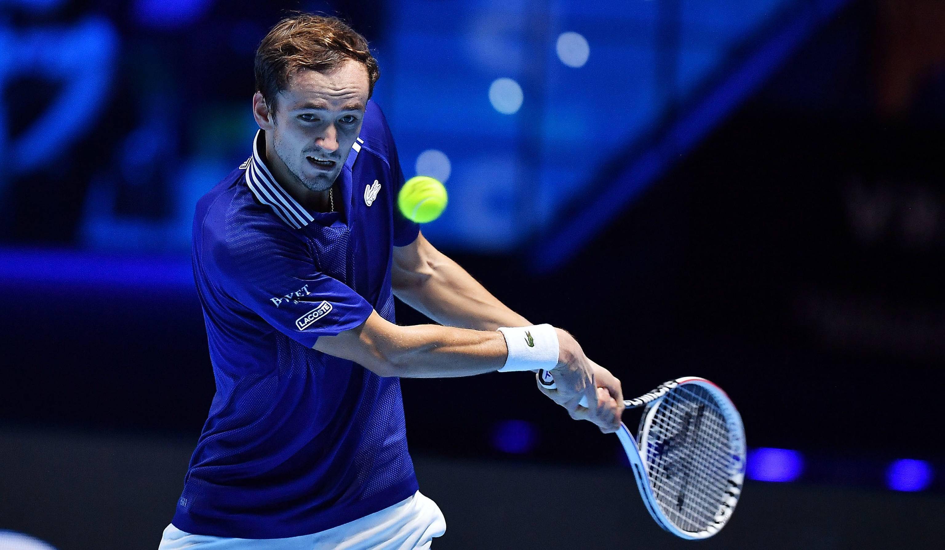 包含澳大利亚网球队险胜世界网球队，梅德韦杰夫高光表现的词条